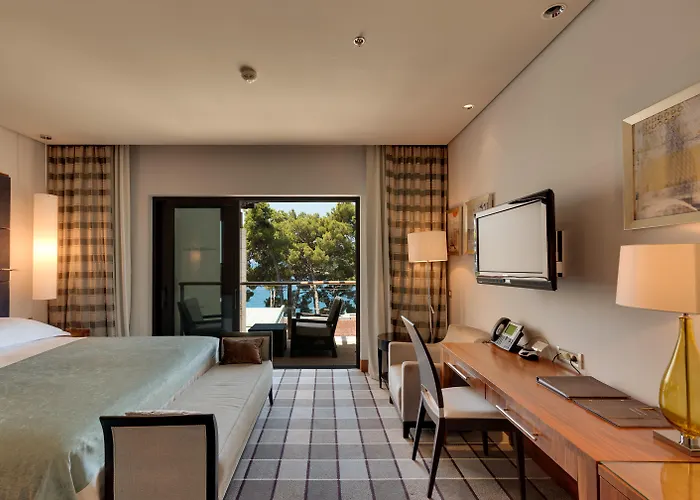 Monte Mulini Adults Exclusive By Maistra Collection